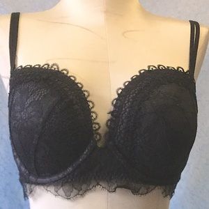 Victoria Secret 32E (DD) Very Sexy Black Lace Bra